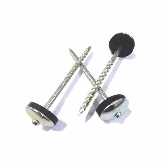 Bwg9 или Bwg10, зонтичная головка 2,5–3 дюйма или цветная головка, оцинкованный кровельный гвоздь с шайбой или без шайбы, гладкий или витой стержень.